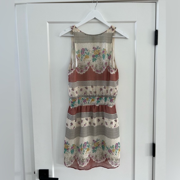 Free People dress size small with pockets - Picture 2 of 2